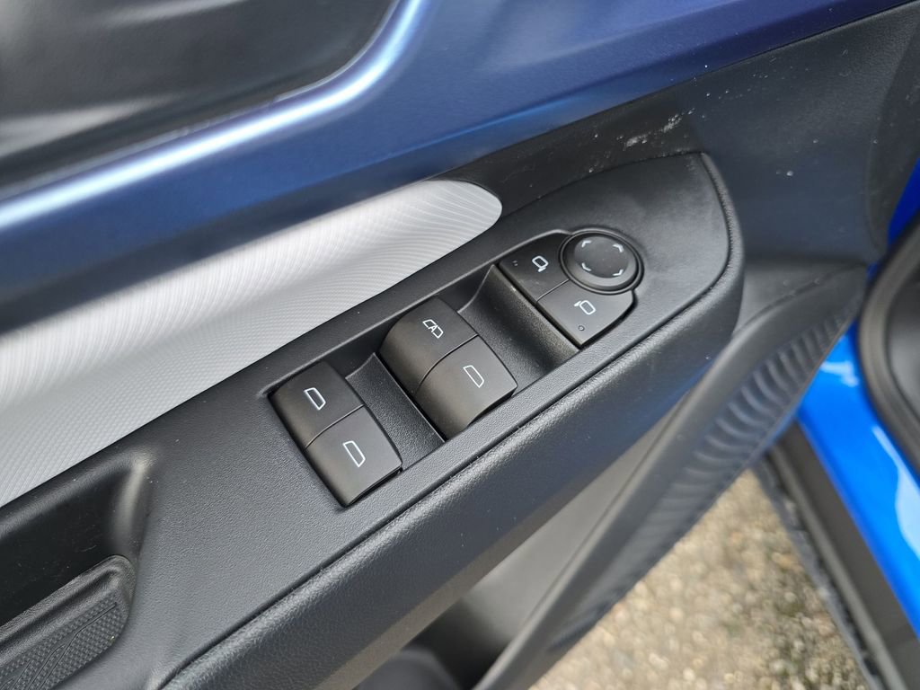 New 2026 Chevrolet Equinox EV LT image 24
