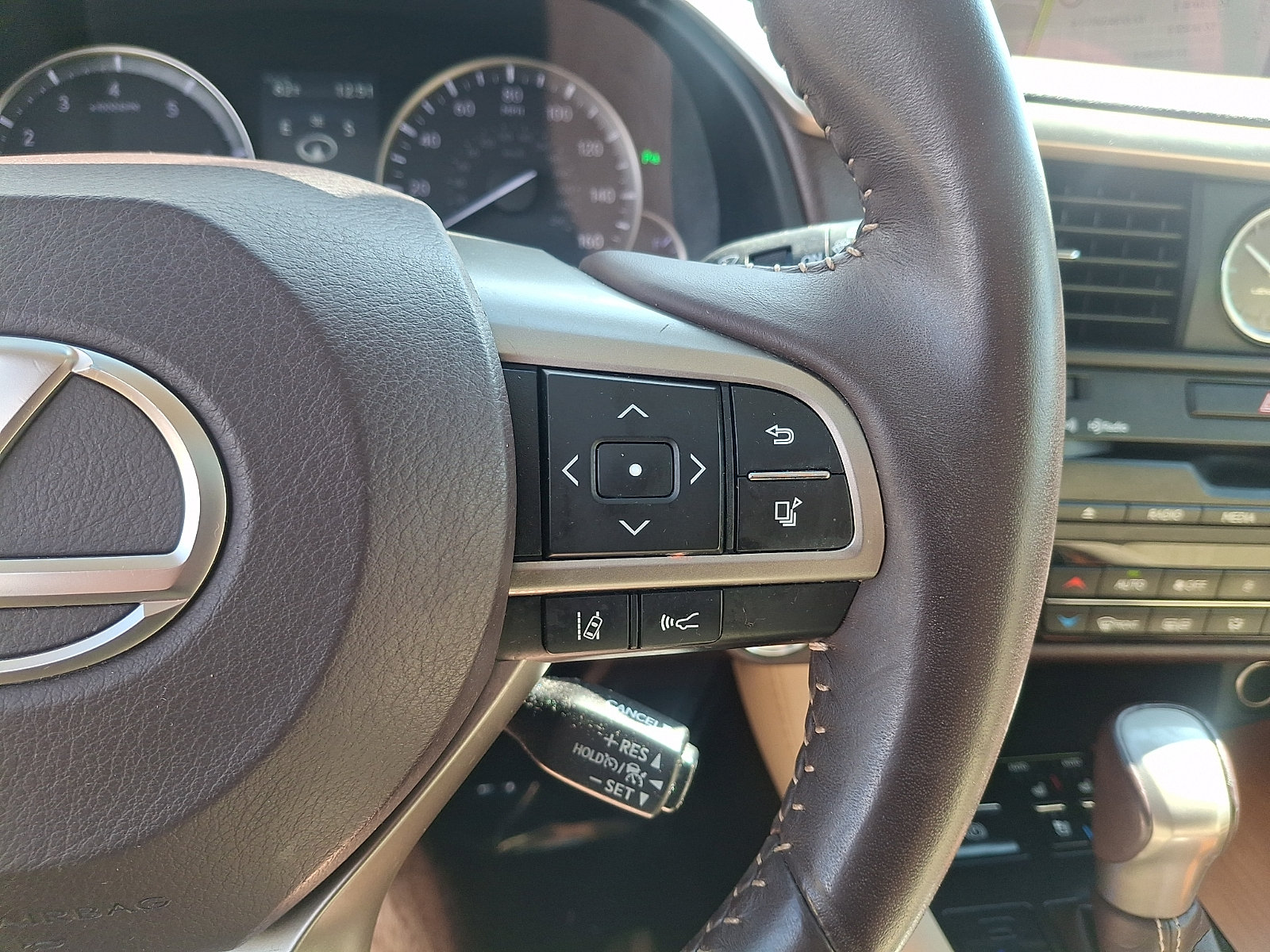 Used 2018 Lexus RX 350 AWD w/ Premium Package image 23