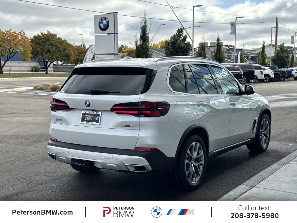 Used 2024 BMW X5 xDrive40i w/ Premium Package image 7
