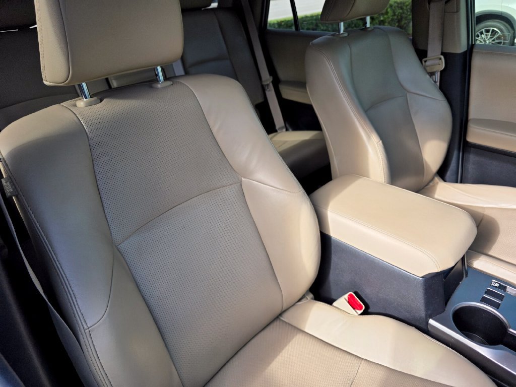 Used 2015 Toyota 4Runner Limited AWD/4WD image 30