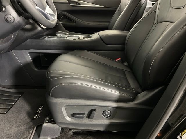 Used 2025 INFINITI QX60 Luxe w/ Black Edition image 28
