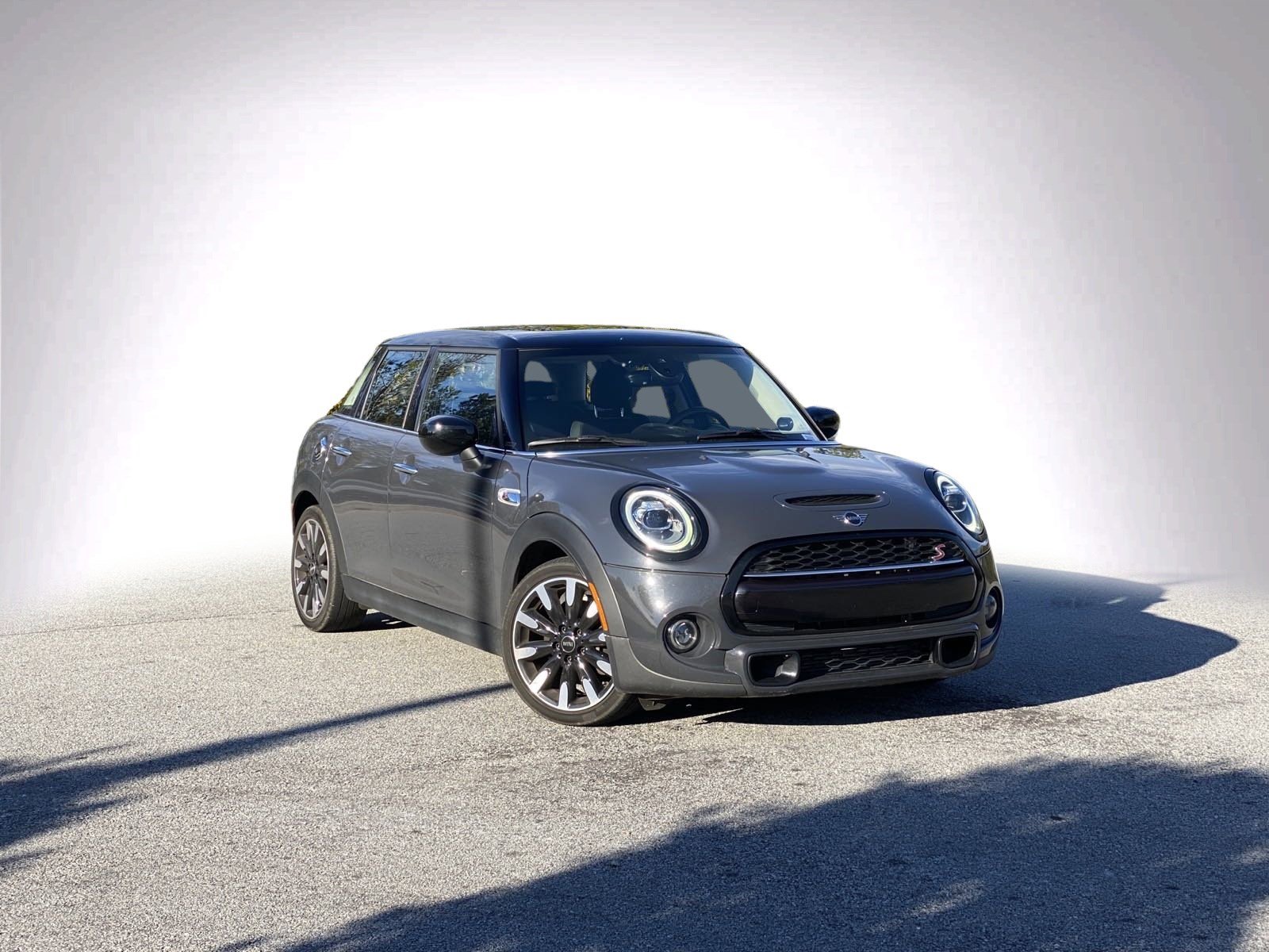 Used 2021 MINI Cooper S w/ Premium Package image 2