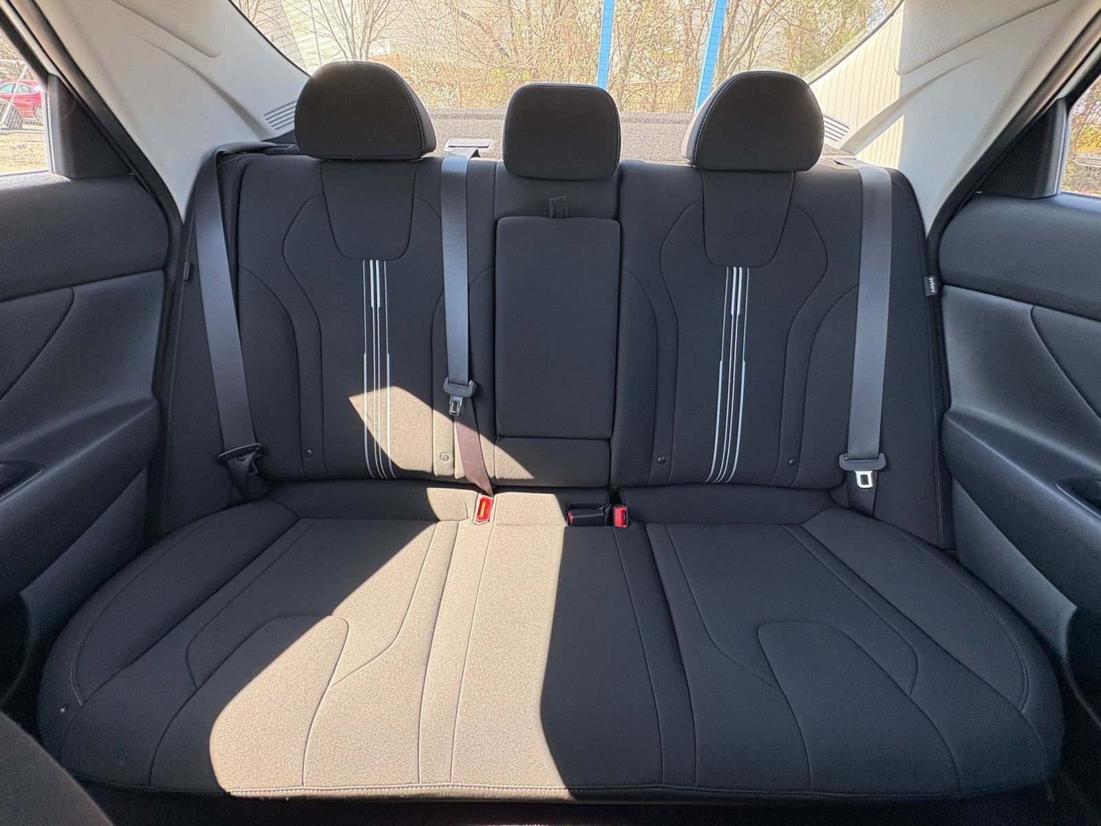 Used 2025 Hyundai Elantra SEL image 39