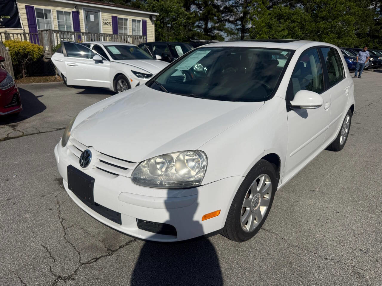 Used 2007 Volkswagen Rabbit 4-Door FWD image 1
