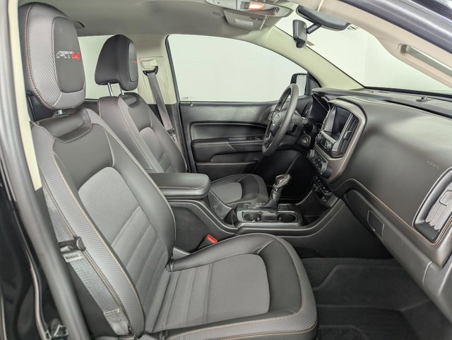 Used 2022 GMC Canyon AT4 image 22