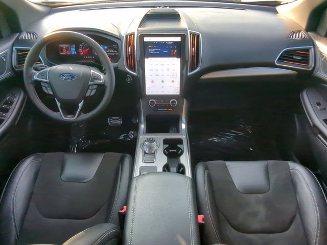 Used 2022 Ford Edge ST image 21