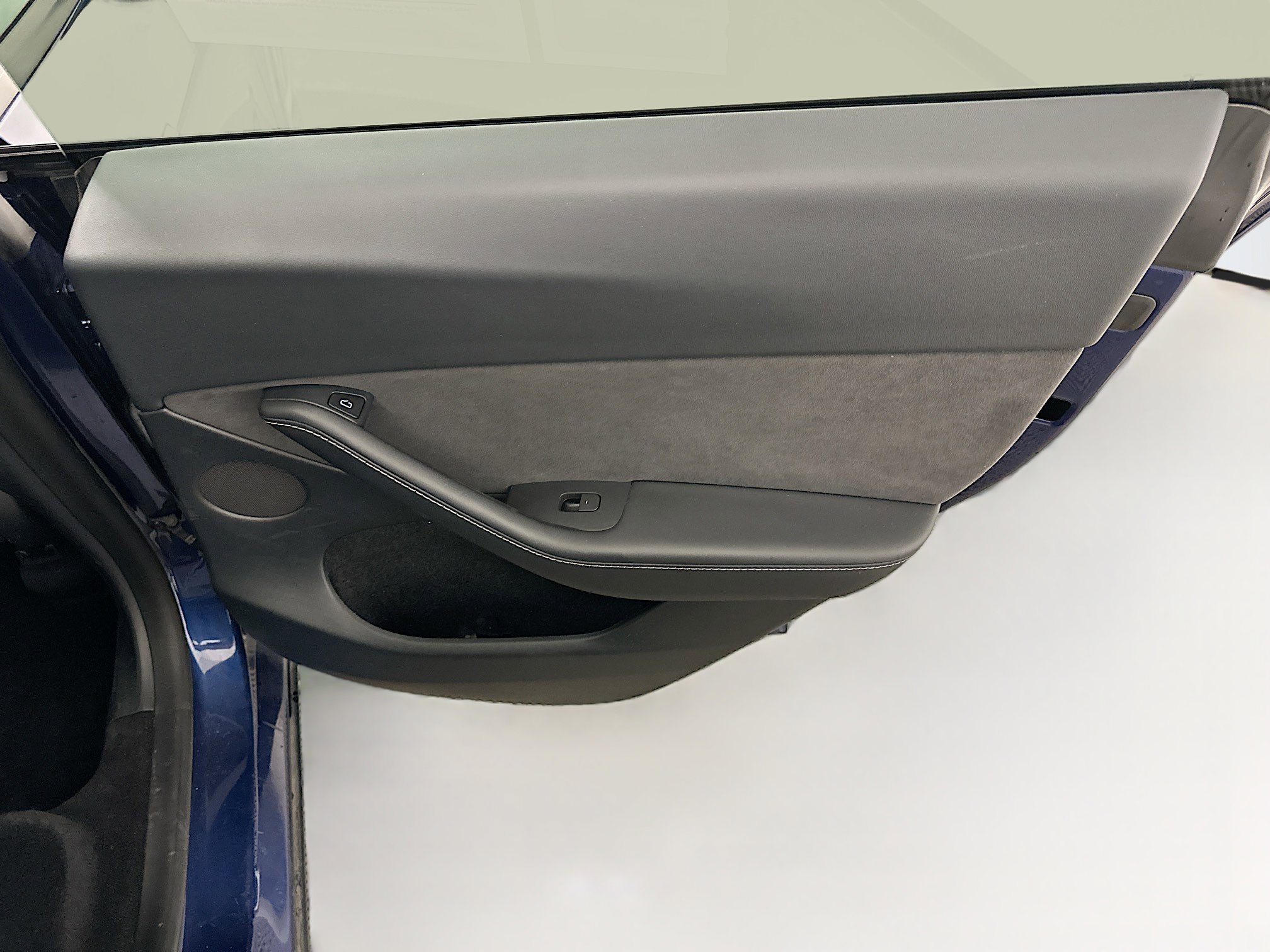 Used 2023 Tesla Model Y Long Range image 31