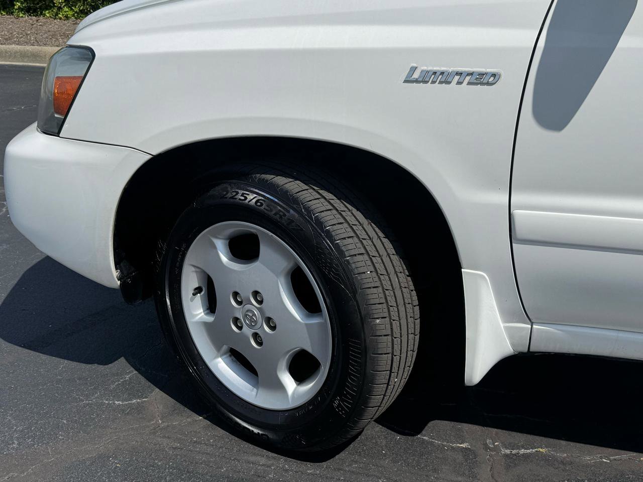Used 2006 Toyota Highlander Limited AWD/4WD image 2