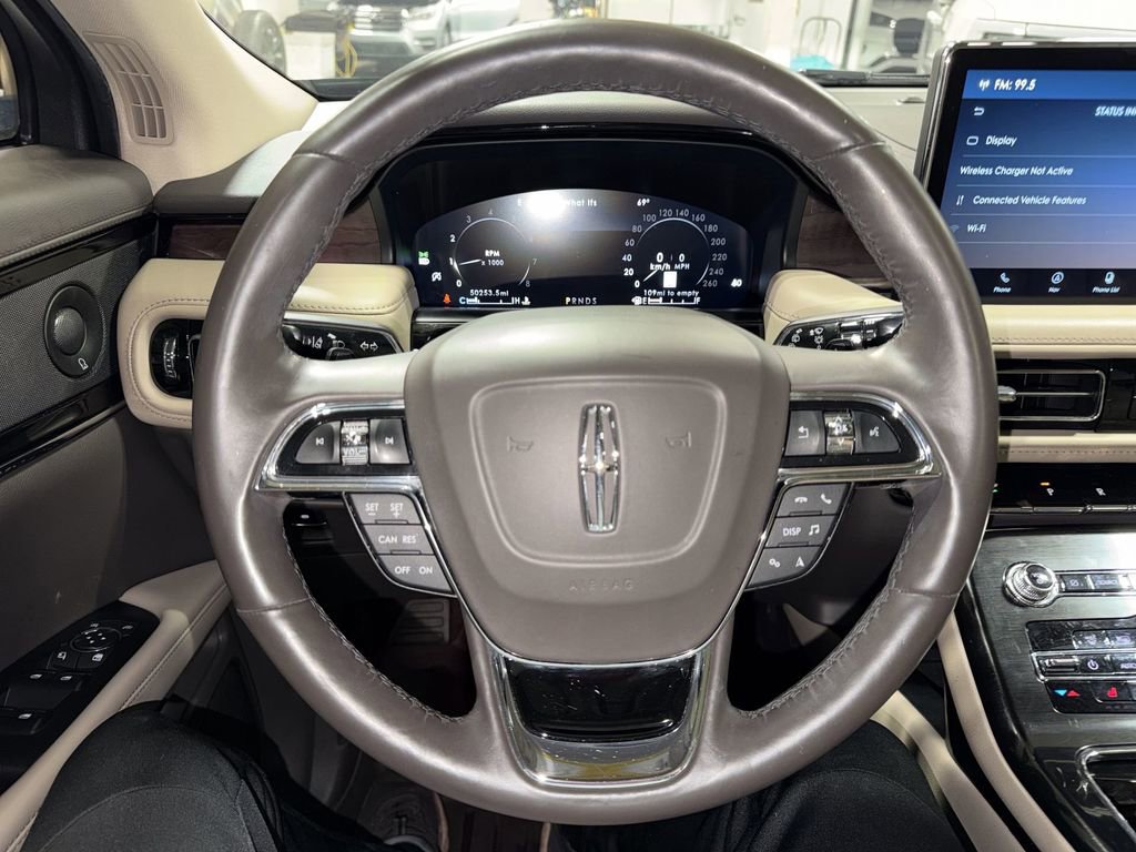 Certified 2022 Lincoln Nautilus Reserve w/ Luxury Package image 11