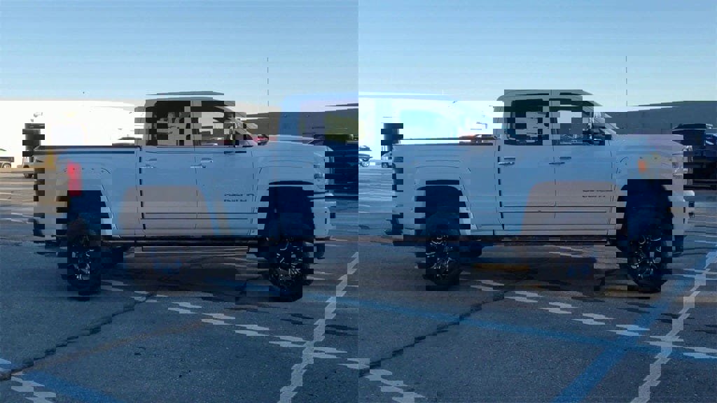 Used 2015 GMC Sierra 2500 Denali image 49