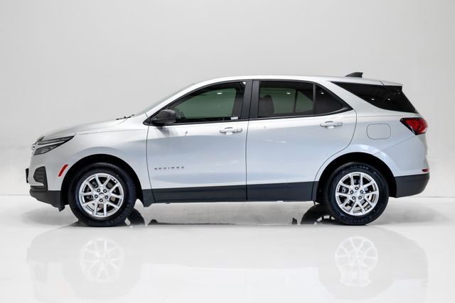 Used 2022 Chevrolet Equinox LS w/ LS Convenience Package image 26