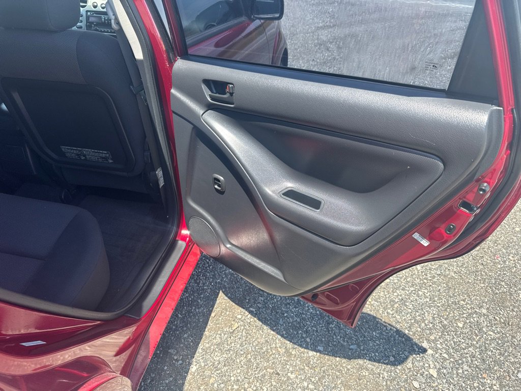 Used 2004 Pontiac Vibe w/ Moon And Tunes Value Package FWD image 23