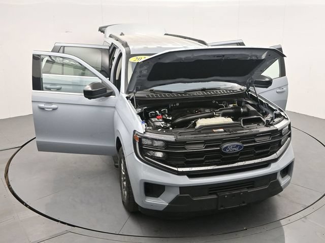 Used 2025 Ford Expedition Max Active AWD/4WD image 29
