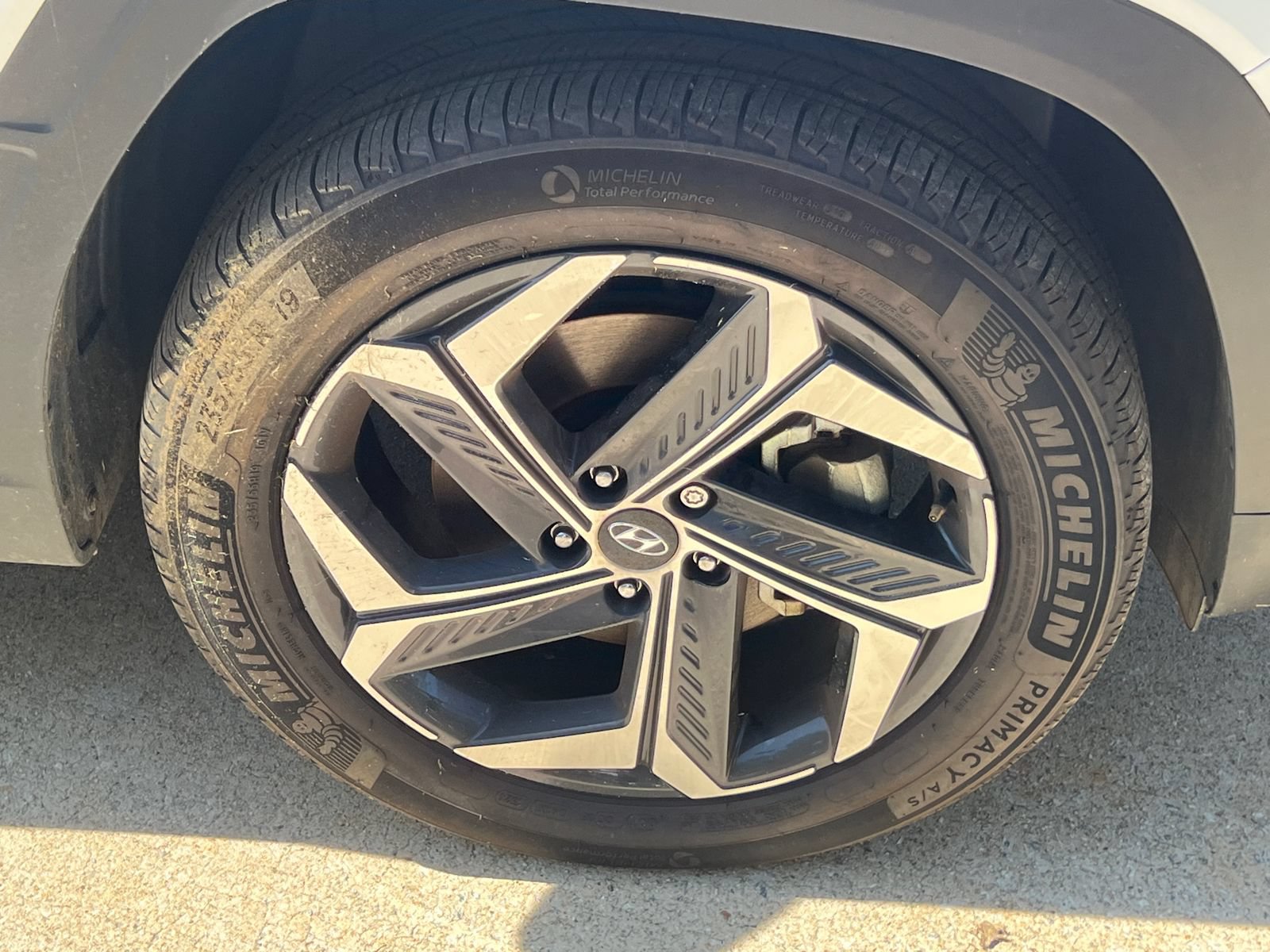 Used 2024 Hyundai Tucson Limited AWD/4WD image 11