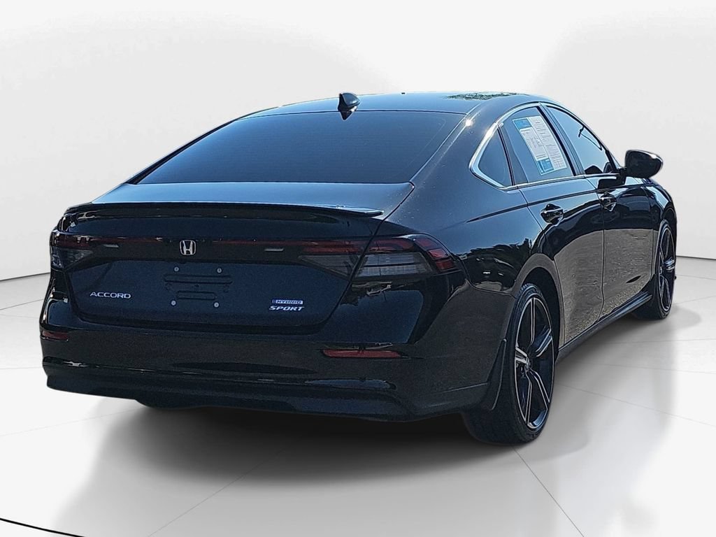 Used 2025 Honda Accord Sport image 6
