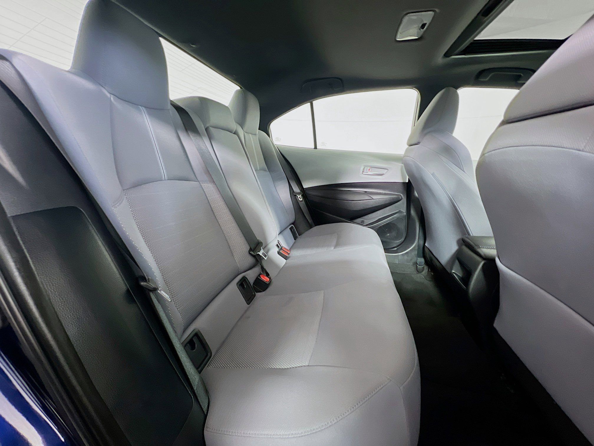 Certified 2021 Toyota Corolla SE w/ SE Premium Package FWD image 23