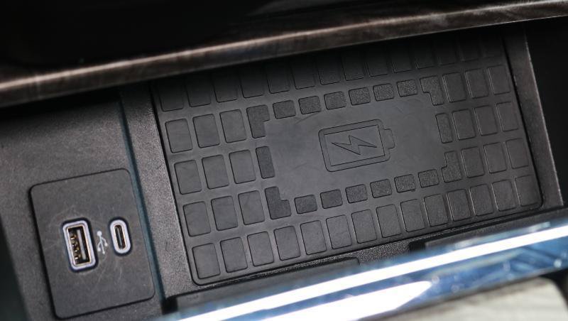 Used 2020 Ford Expedition Limited RWD image 15