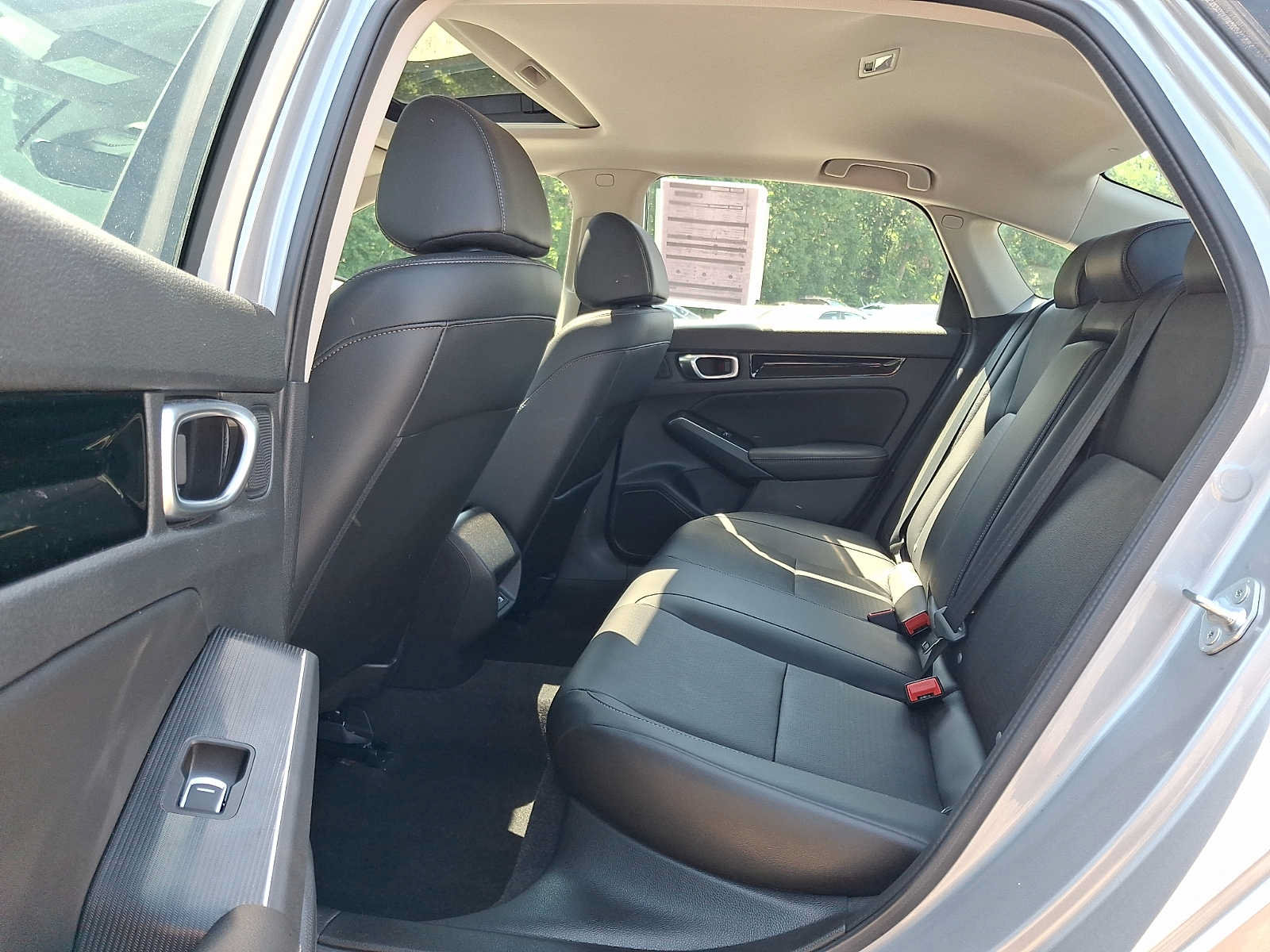Used 2023 Honda Civic Touring image 10