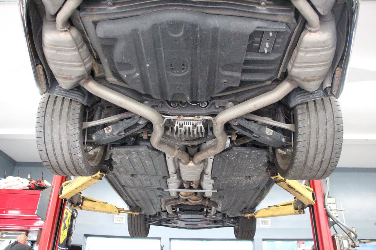 Used 2007 Mercedes-Benz CLS 63 AMG w/ P2 Pkg image 96