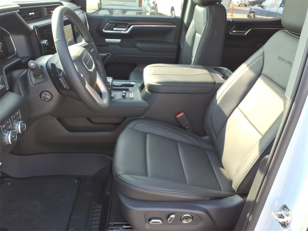 New 2026 GMC Sierra 1500 Denali w/ Denali Reserve Package image 15