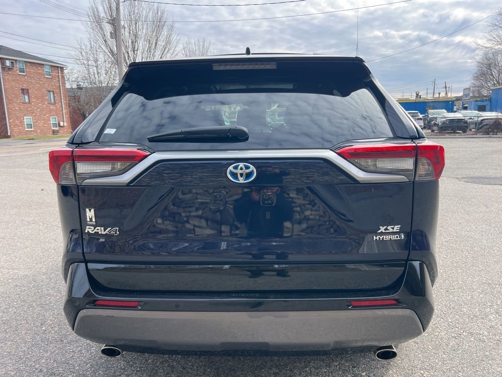 Used 2021 Toyota RAV4 XSE image 4