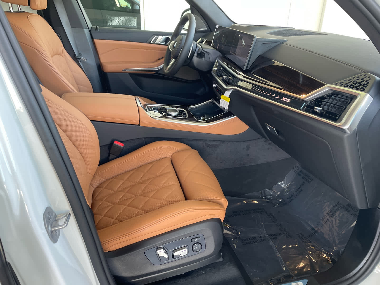 New 2026 BMW X5 xDrive40i w/ M Sport Package image 10