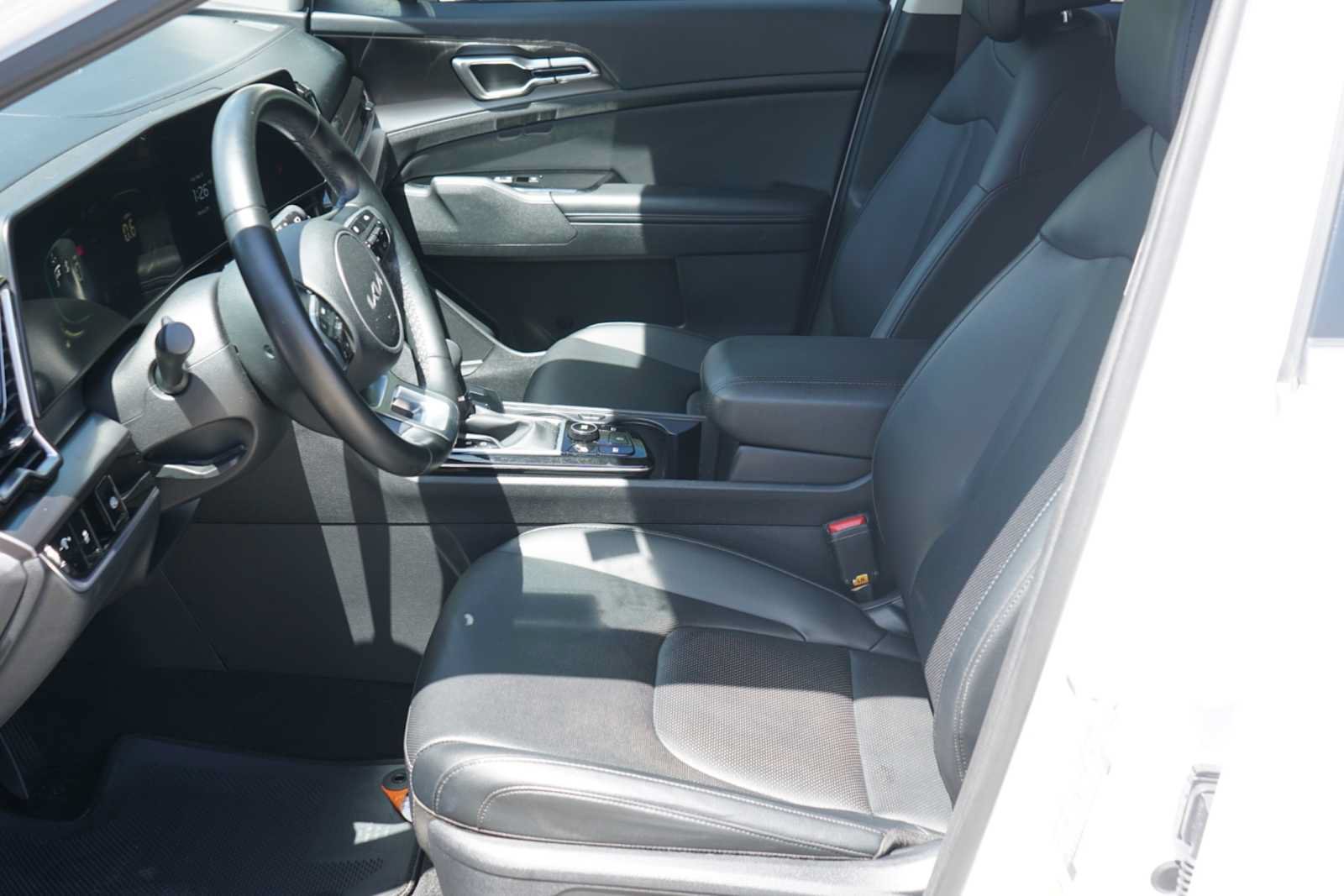 Certified 2023 Kia Sportage EX FWD image 8
