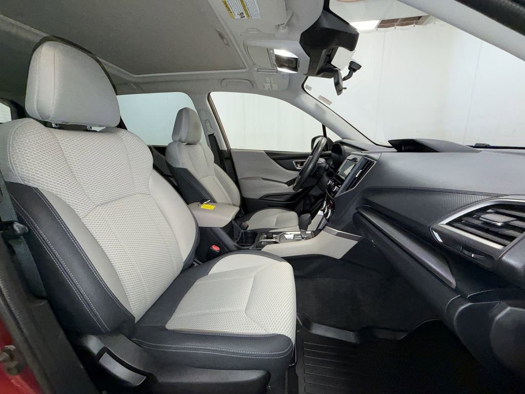 Used 2022 Subaru Forester Premium AWD/4WD image 13