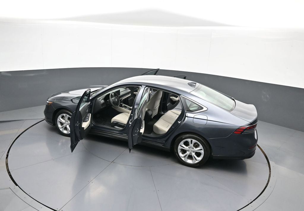 Used 2023 Honda Accord LX image 43