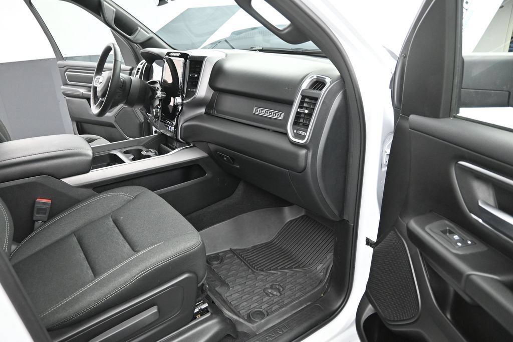 Used 2025 RAM 1500 Big Horn AWD/4WD image 17
