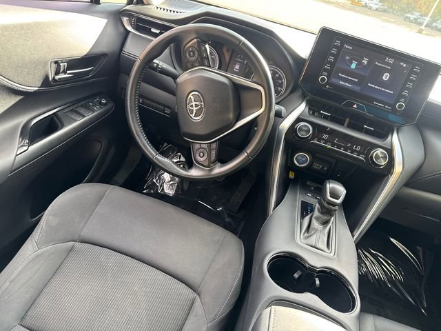 Used 2022 Toyota Venza LE image 23