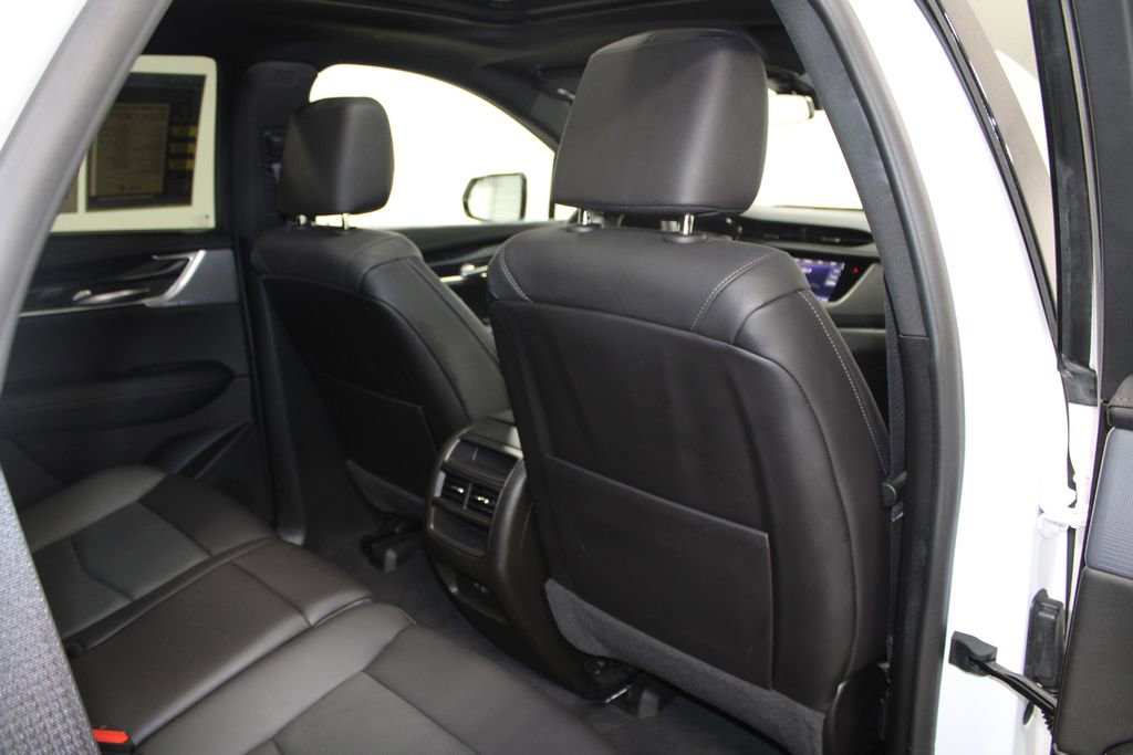Used 2024 Cadillac XT5 Premium Luxury FWD image 32