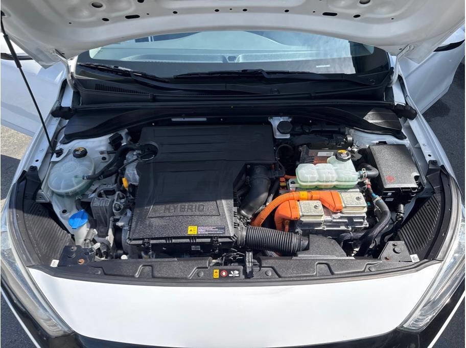 Used 2019 Hyundai Ioniq Blue FWD image 23