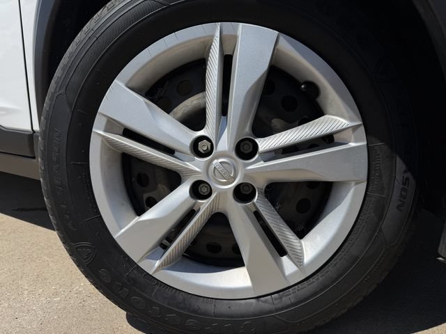 Used 2024 Nissan Kicks S FWD image 8