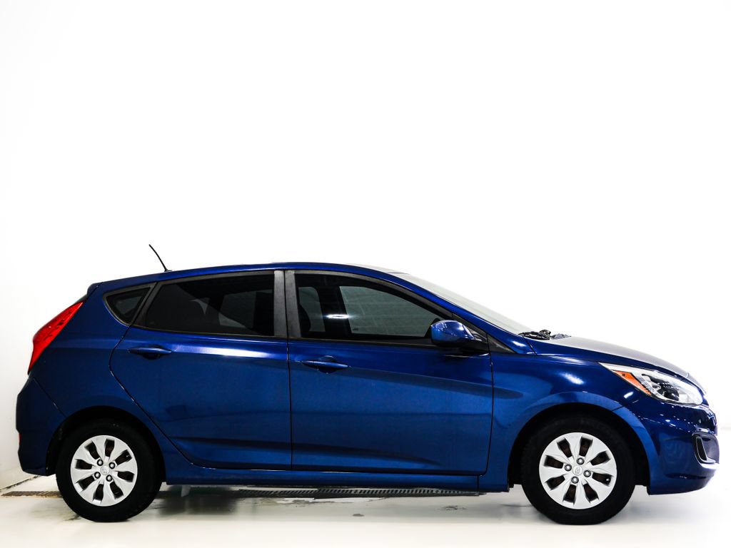 Used 2017 Hyundai Accent SE FWD image 4