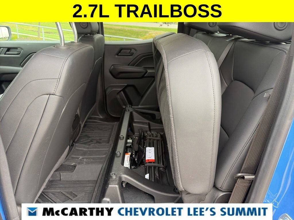Used 2025 Chevrolet Colorado Trail Boss AWD/4WD image 40