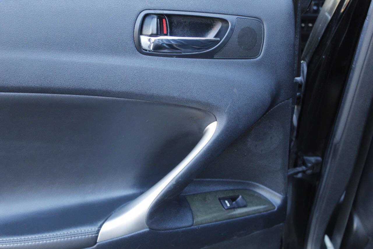 Used 2009 Lexus IS 250 AWD image 28
