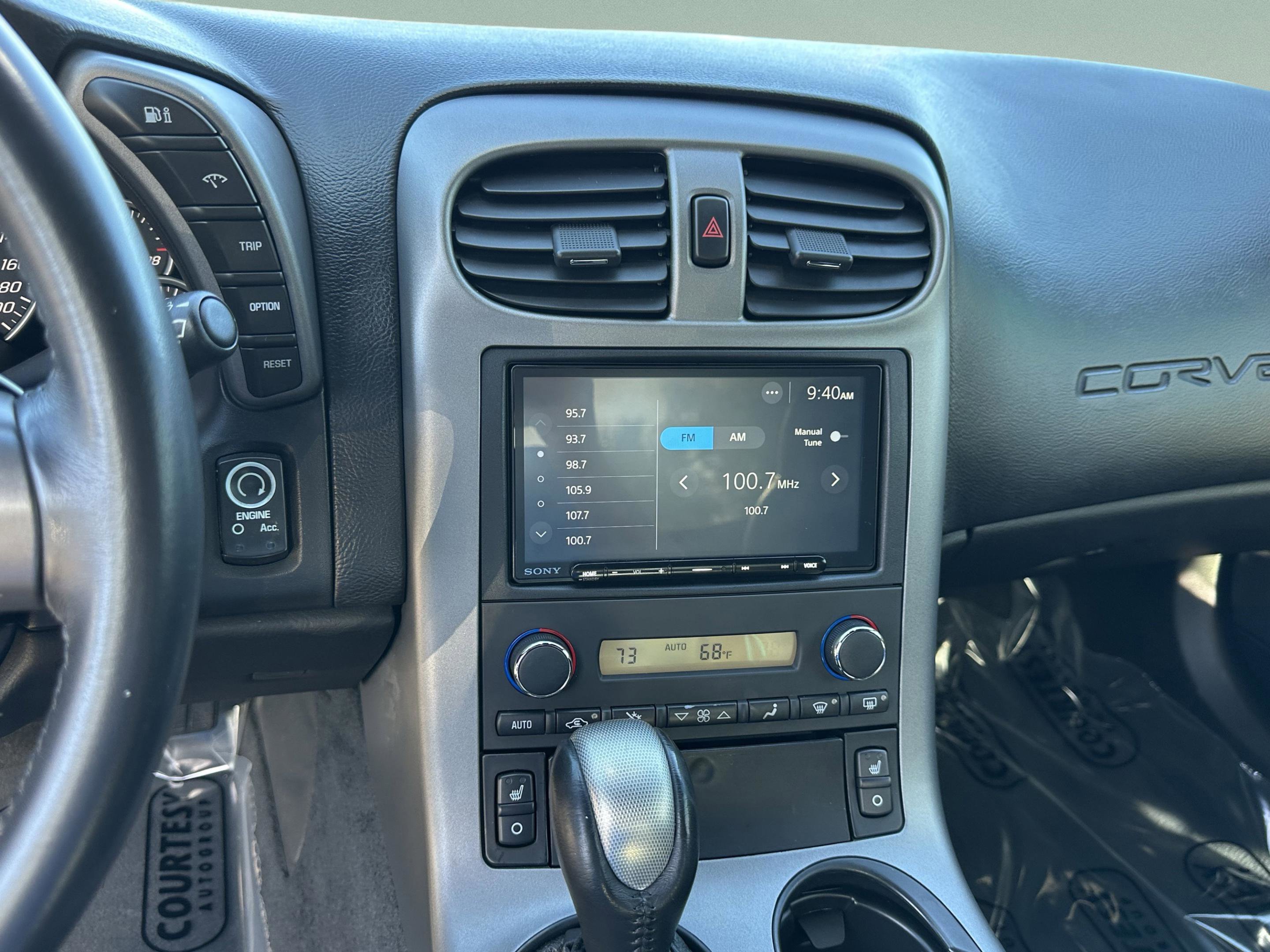 Used 2006 Chevrolet Corvette Coupe w/ Preferred Equipment Group image 19