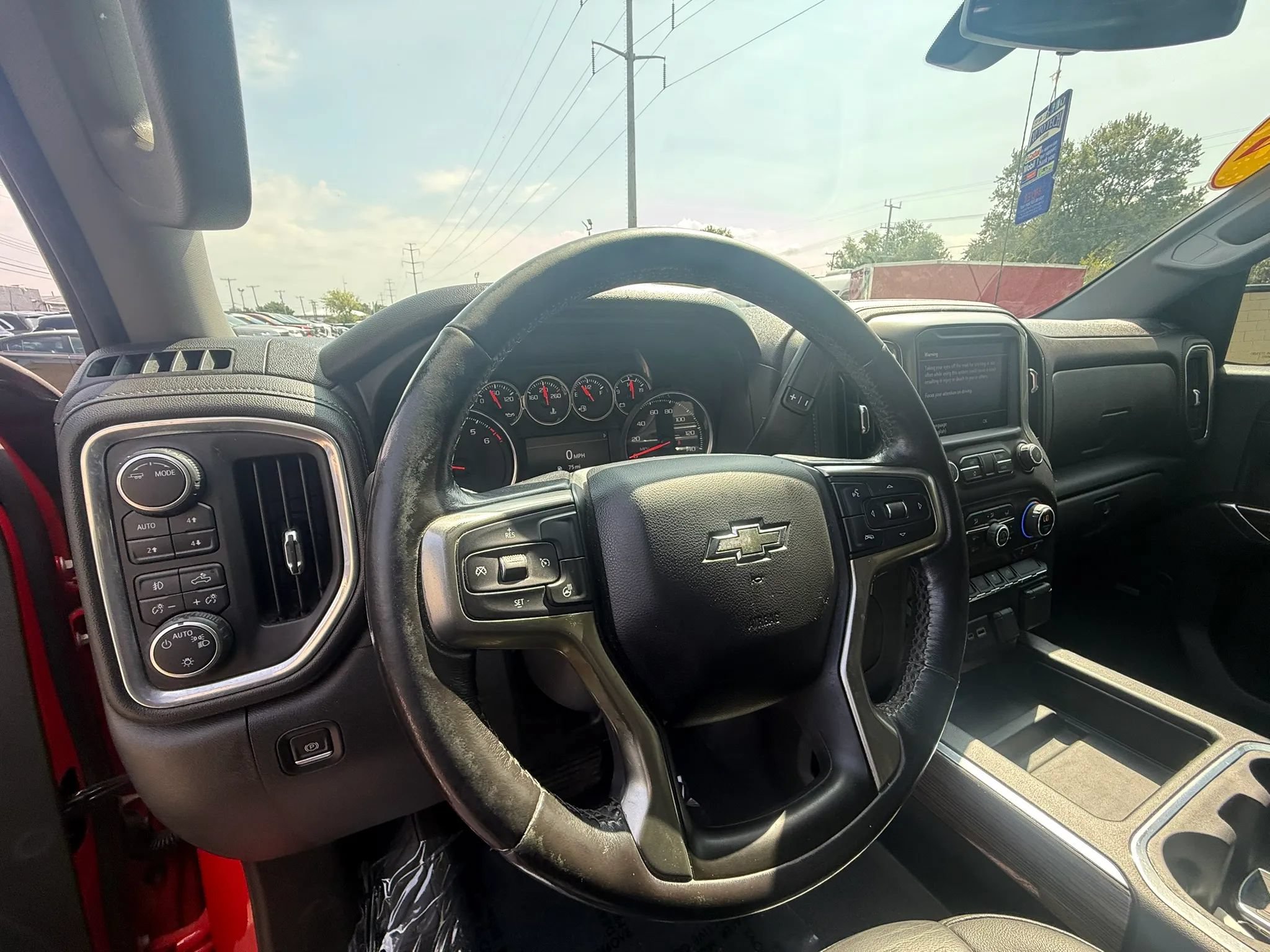 Used 2021 Chevrolet Silverado 1500 LT Trail Boss w/ Convenience Package II AWD/4WD image 18