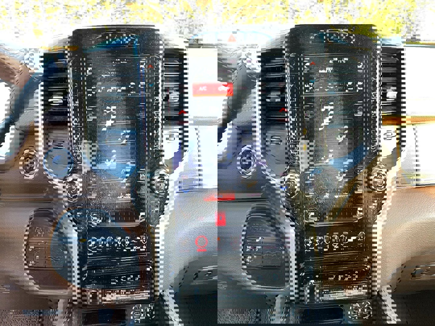 Used 2020 RAM 2500 Laramie image 23