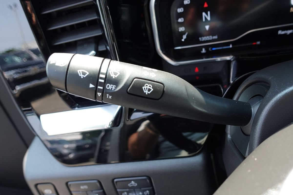 Used 2025 GMC Sierra 1500 Elevation AWD/4WD image 55