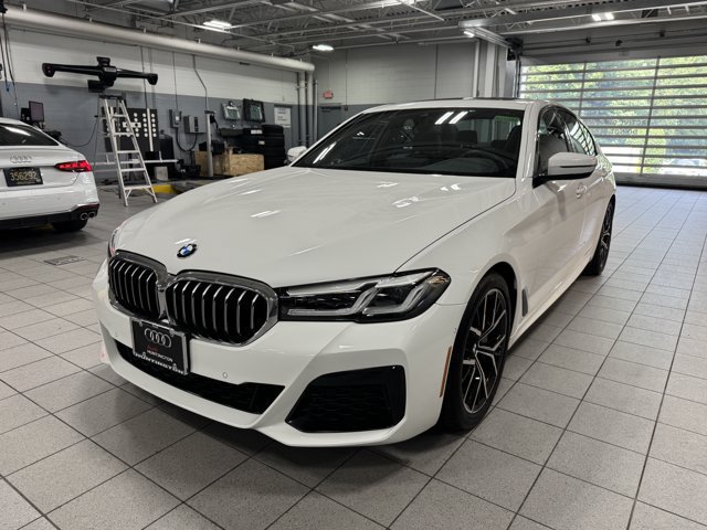 Used 2023 BMW 530i xDrive w/ M Sport Package AWD/4WD image 8