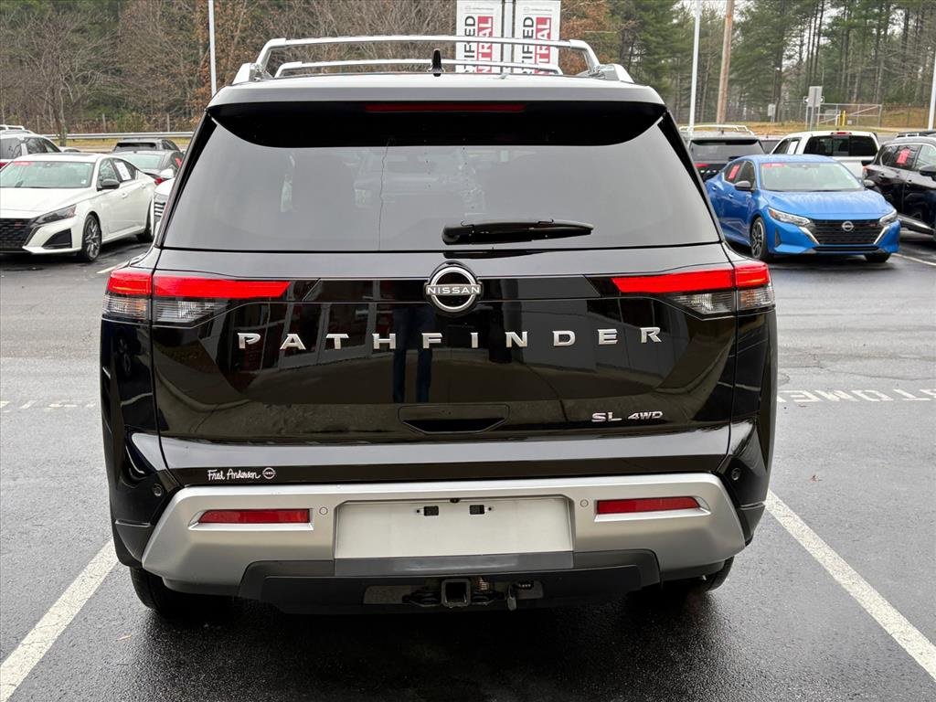 Certified 2024 Nissan Pathfinder SL image 6