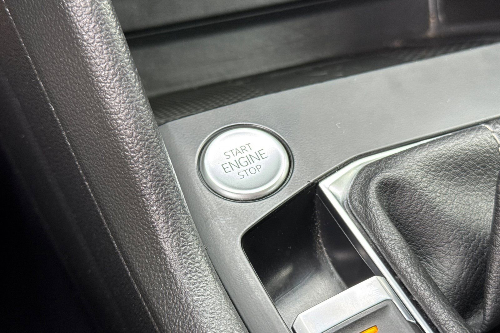 Used 2022 Volkswagen Taos SE image 22