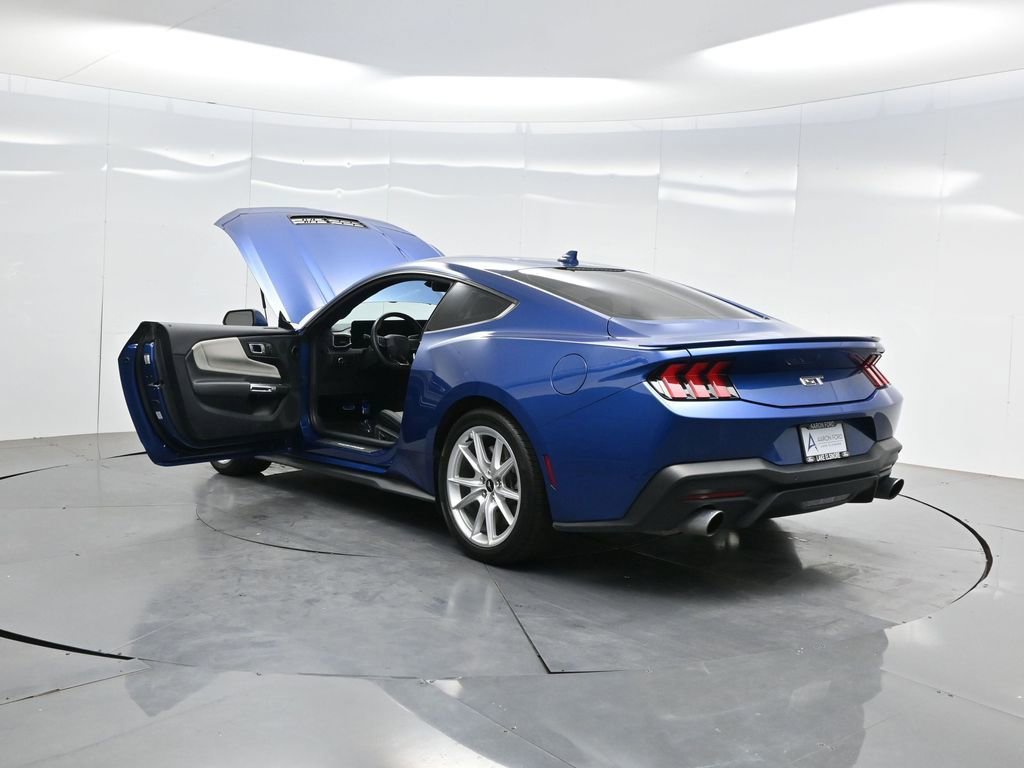 Used 2024 Ford Mustang GT Premium RWD image 35