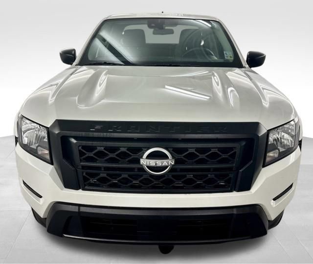 Used 2024 Nissan Frontier S image 3