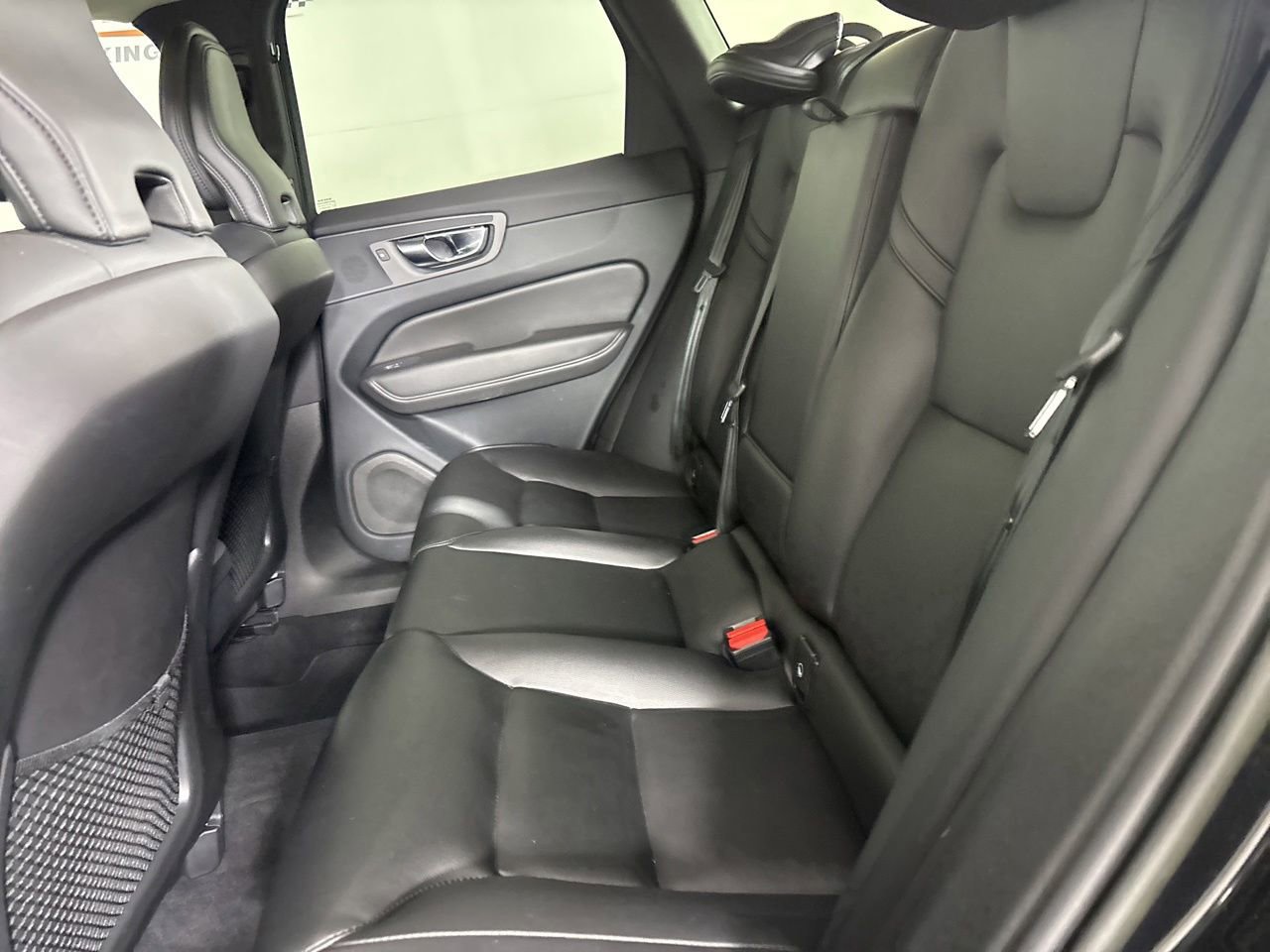 Used 2023 Volvo XC60 B5 Core w/ Climate Package AWD/4WD image 23