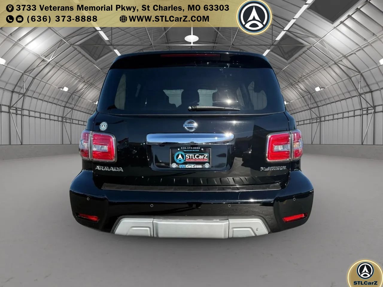 Used 2017 Nissan Armada Platinum w/ Interior Lighting Package RWD image 4