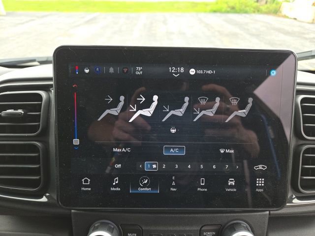 Used 2024 RAM ProMaster 3500 w/ Delivery Van Package image 19