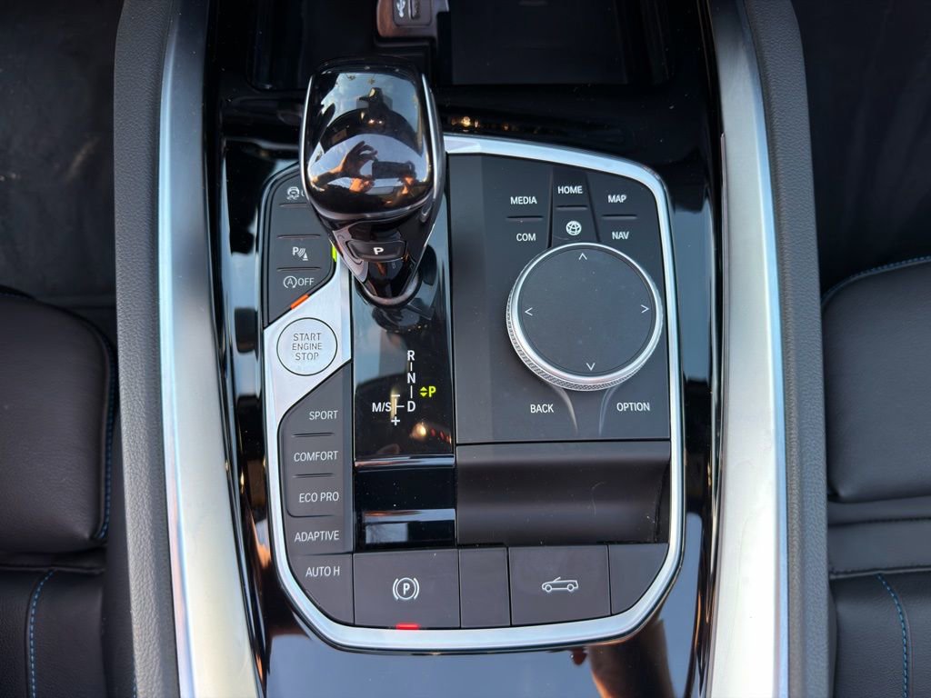 Used 2022 BMW Z4 M40i w/ Premium Package image 27